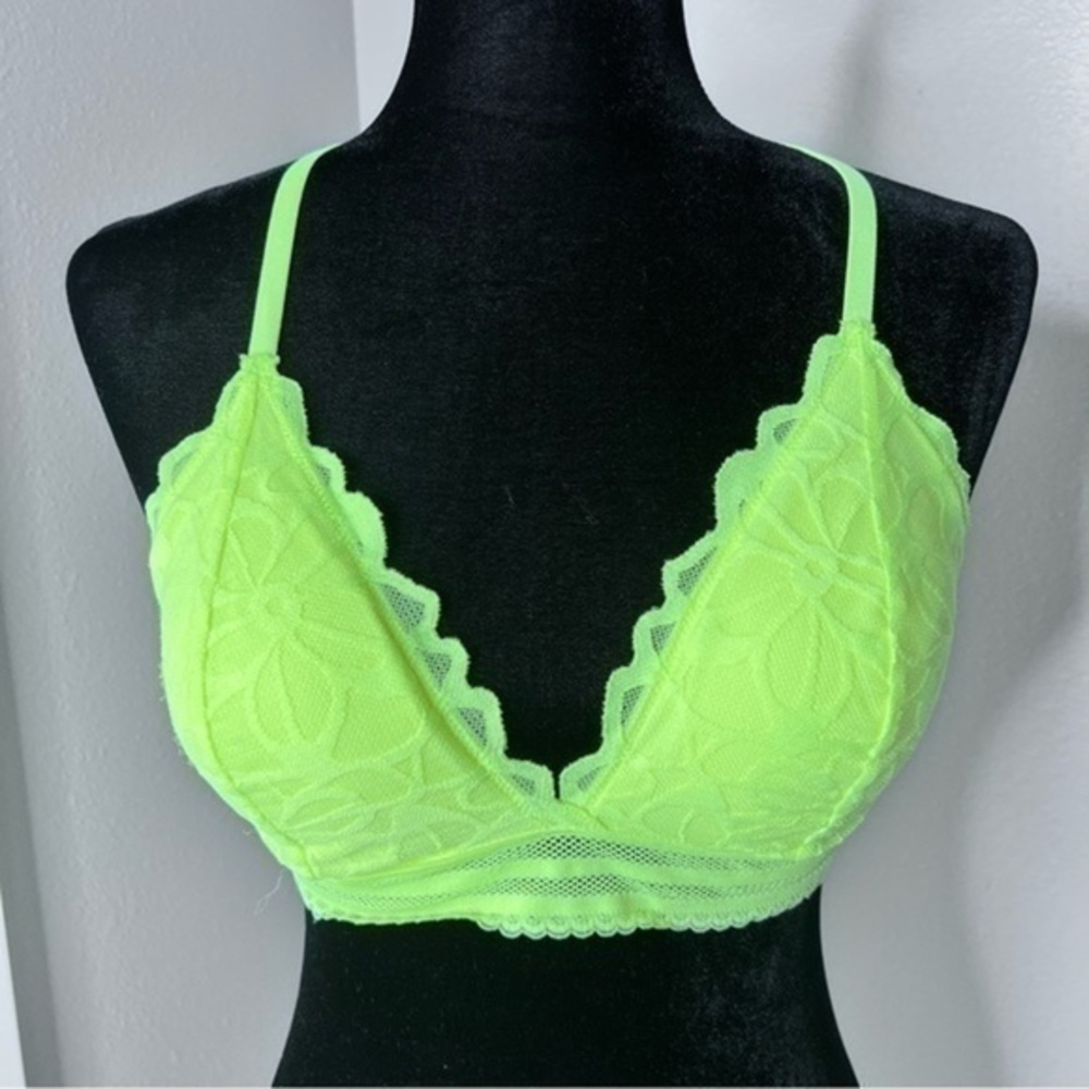 Flirtitude set of two bralettes size large